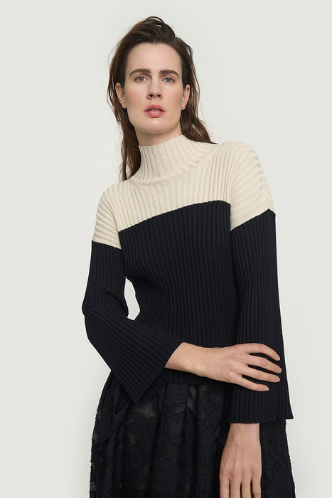 Blouse turtleneck bloom