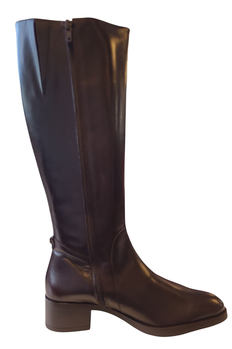 Long boots