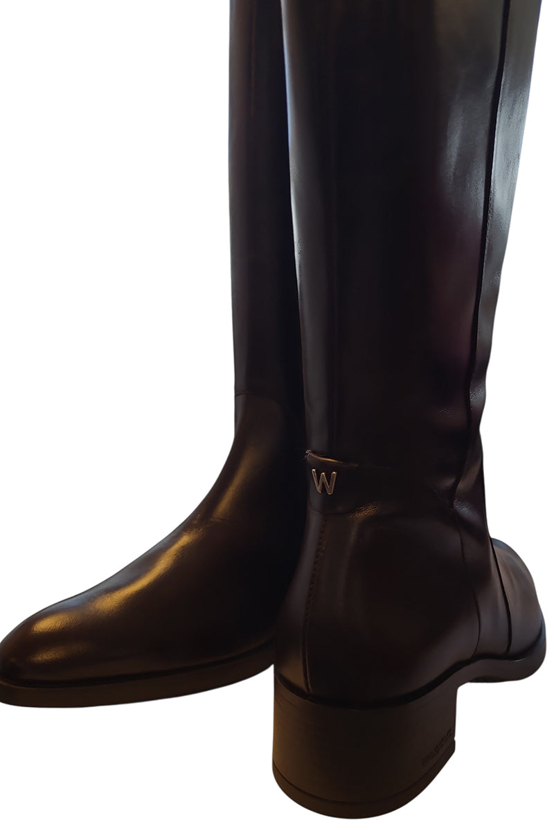Long boots