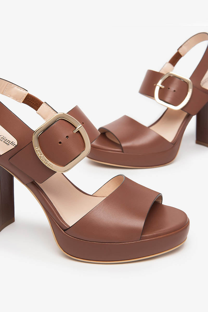 Heel sandals Armenia