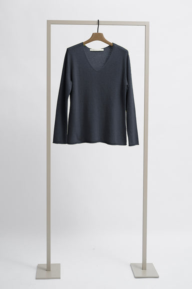 V-Neck Pullover