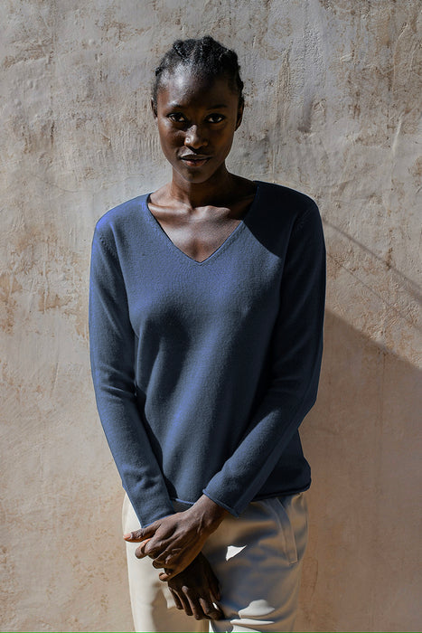 V-Neck Pullover