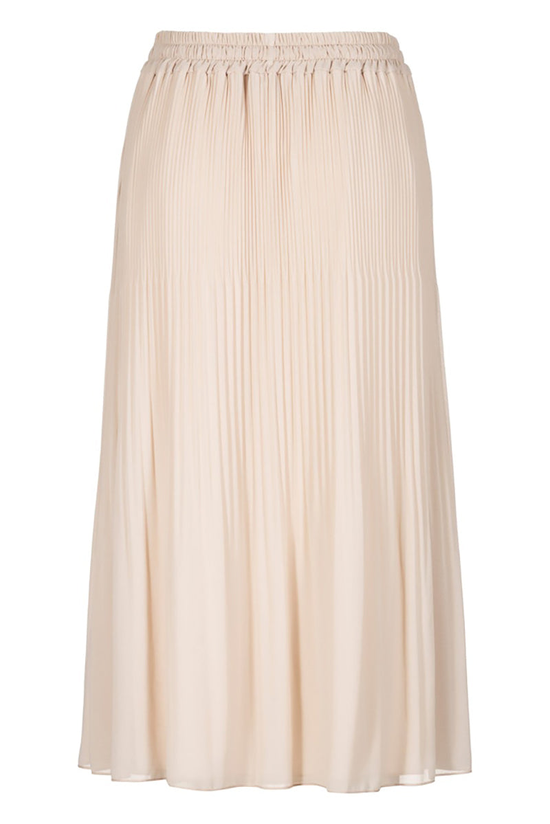 pleated skirt