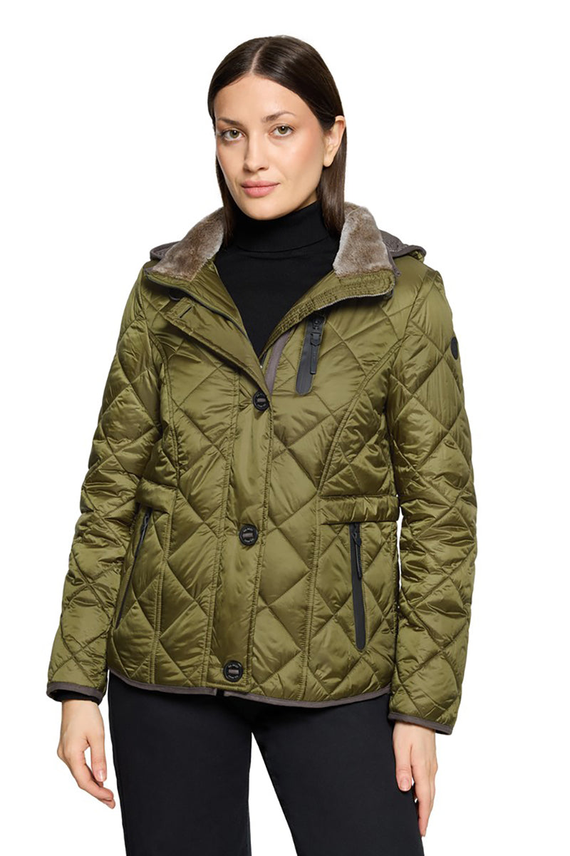 Diamond-quilted jacket