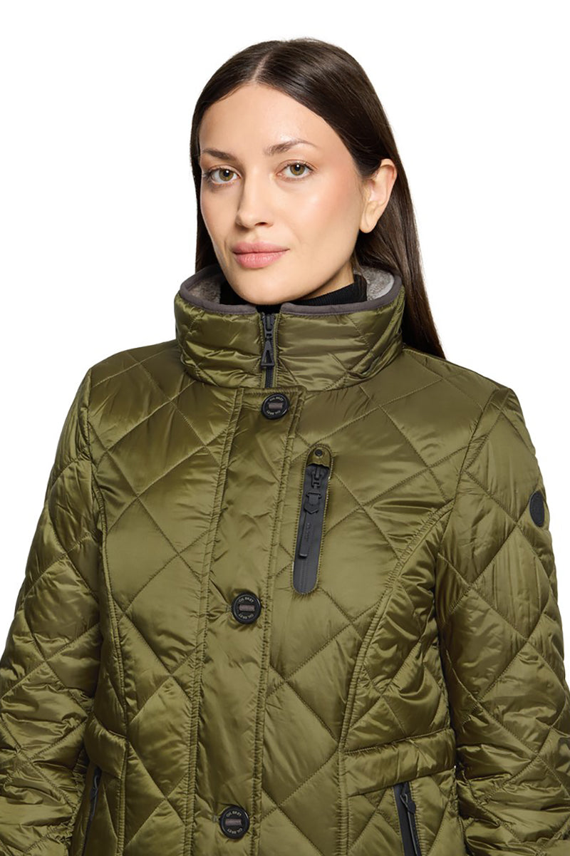 Diamond-quilted jacket