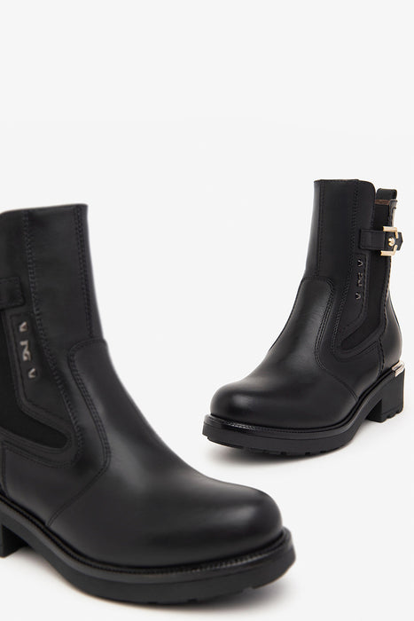 Leather chelsea boots