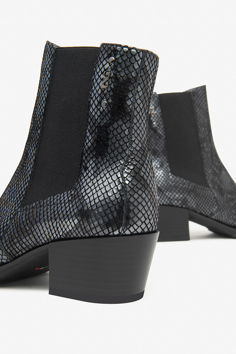 Leather chelsea boots