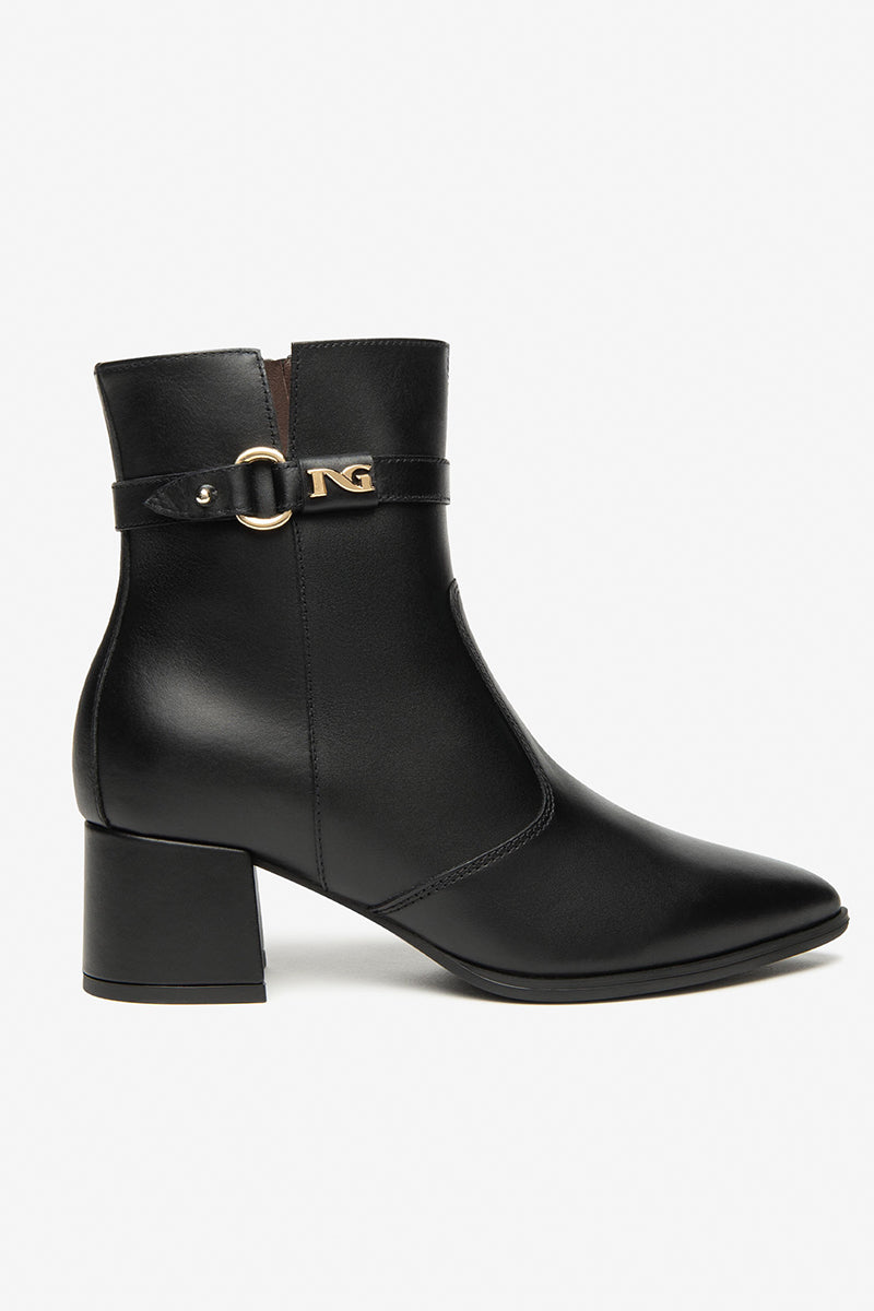 Leather ankle boots