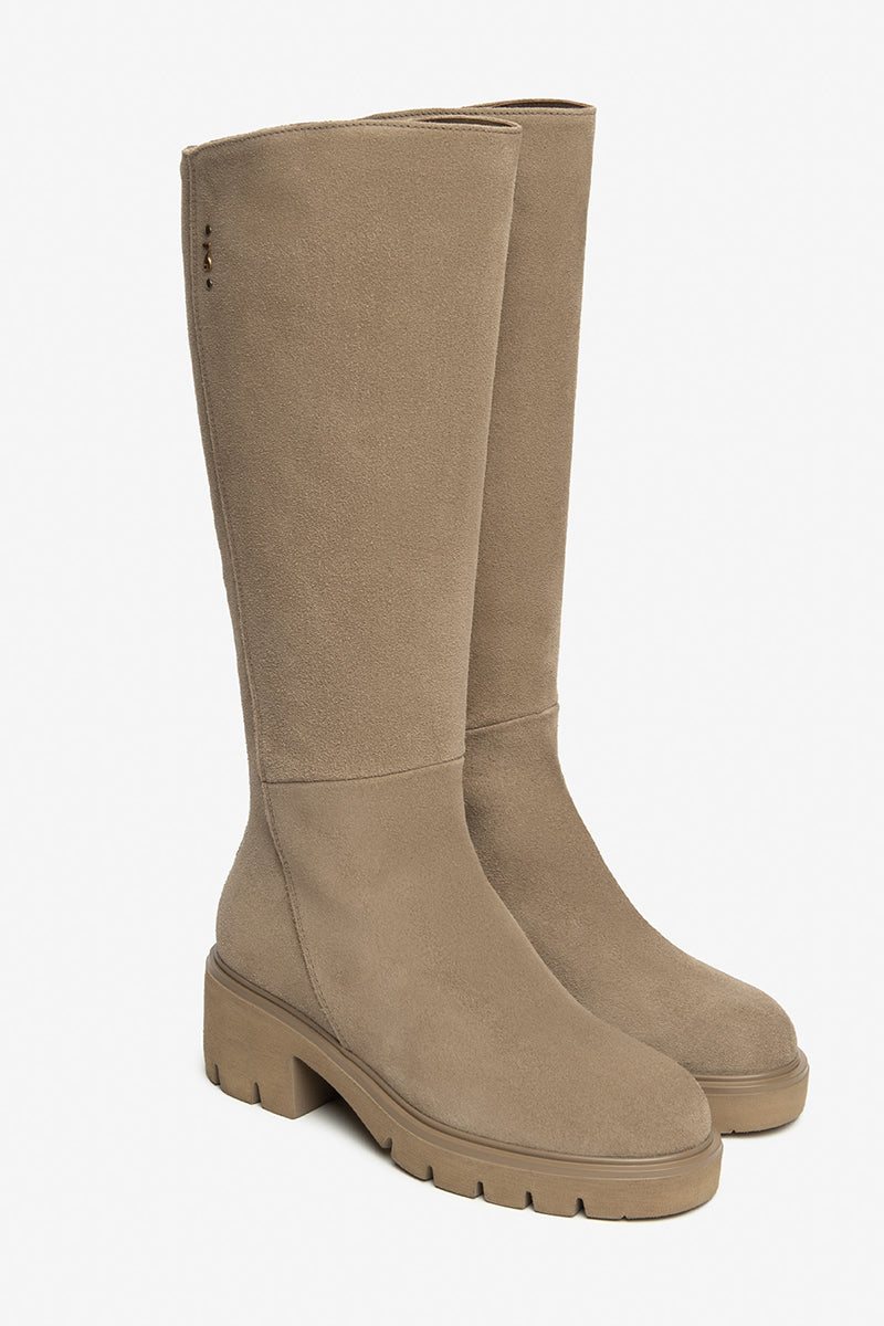 Suede boots