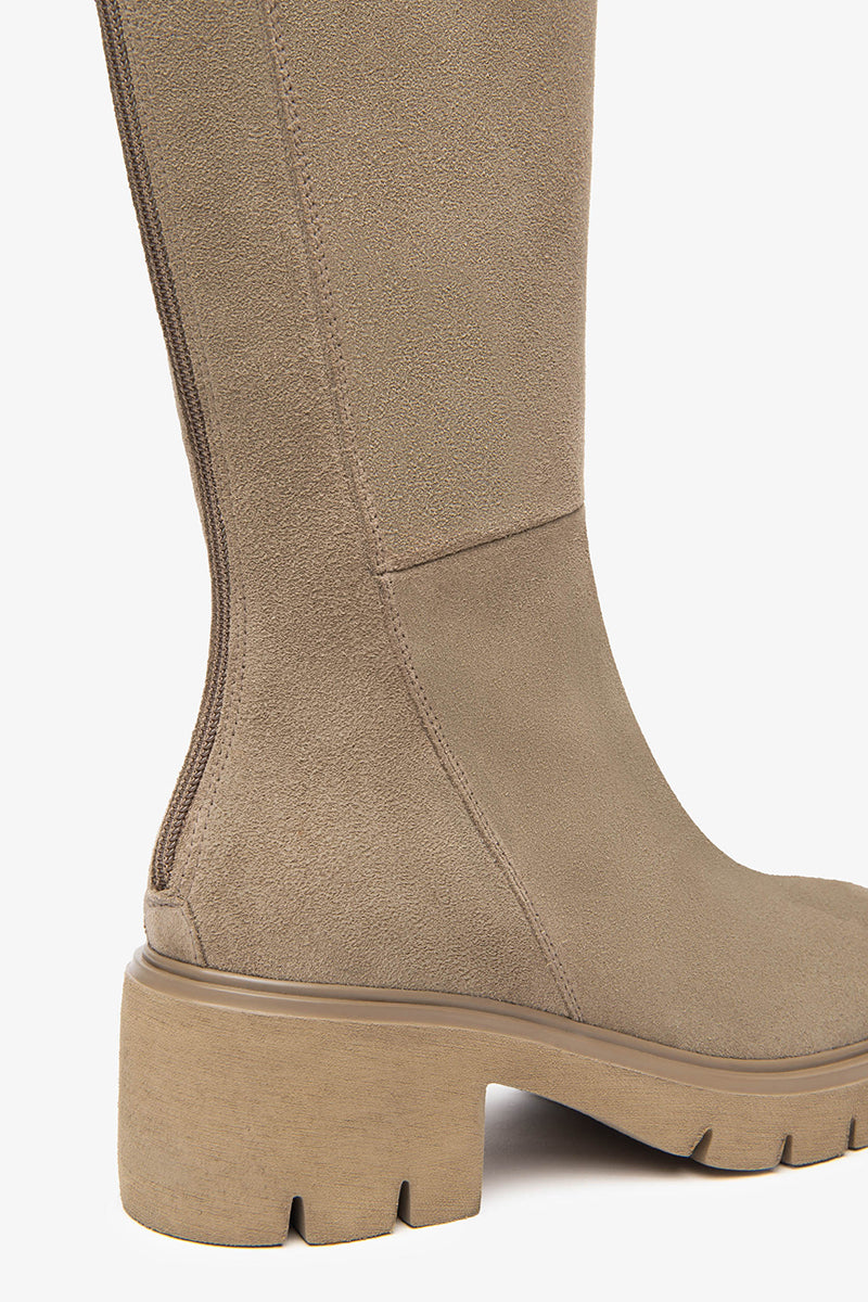 Suede boots