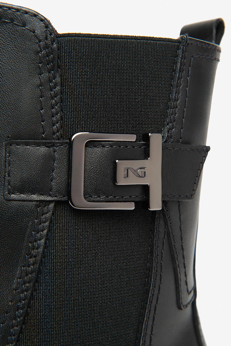 Leather chelsea boots