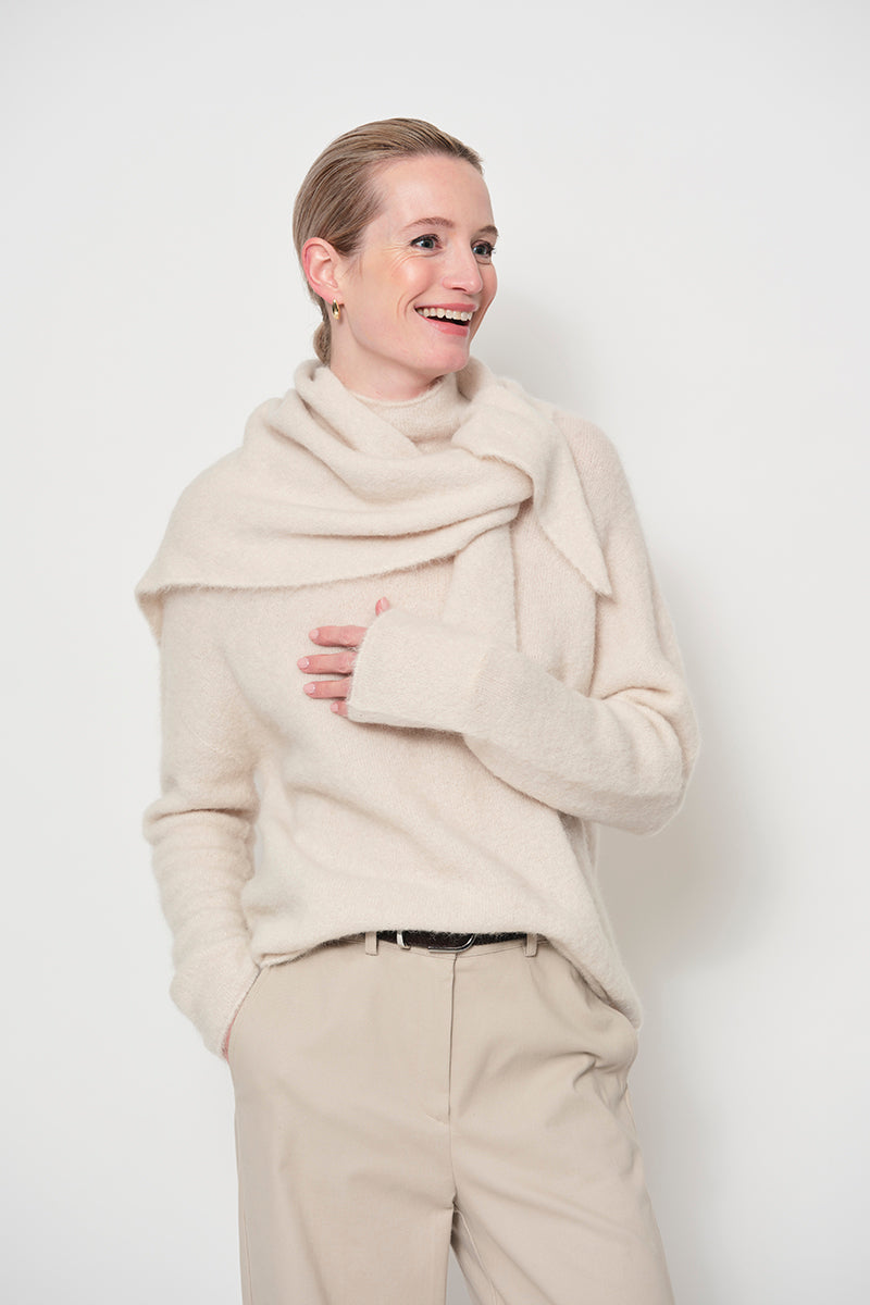 Triangle scarf