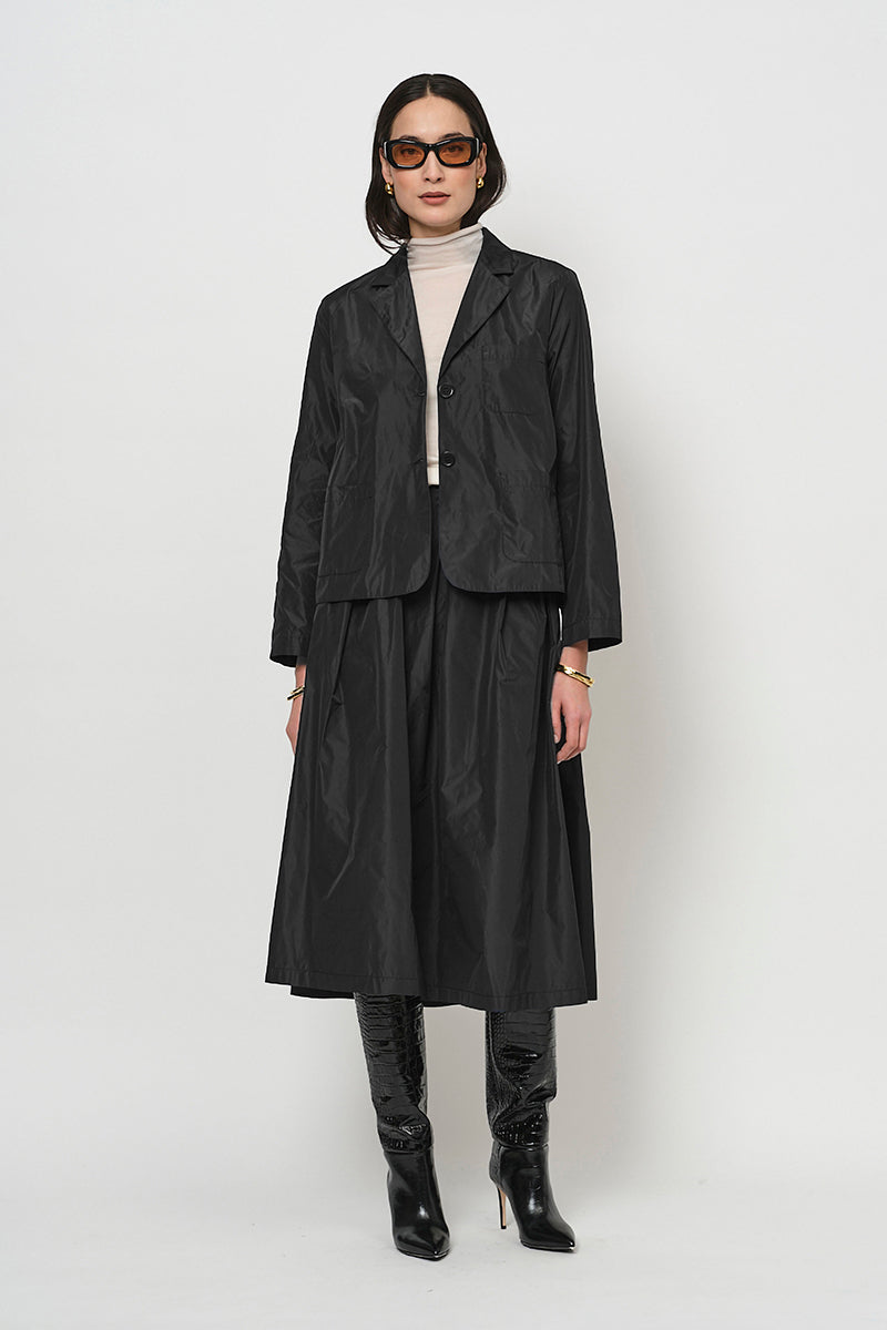 Short lapel taffeta jacket