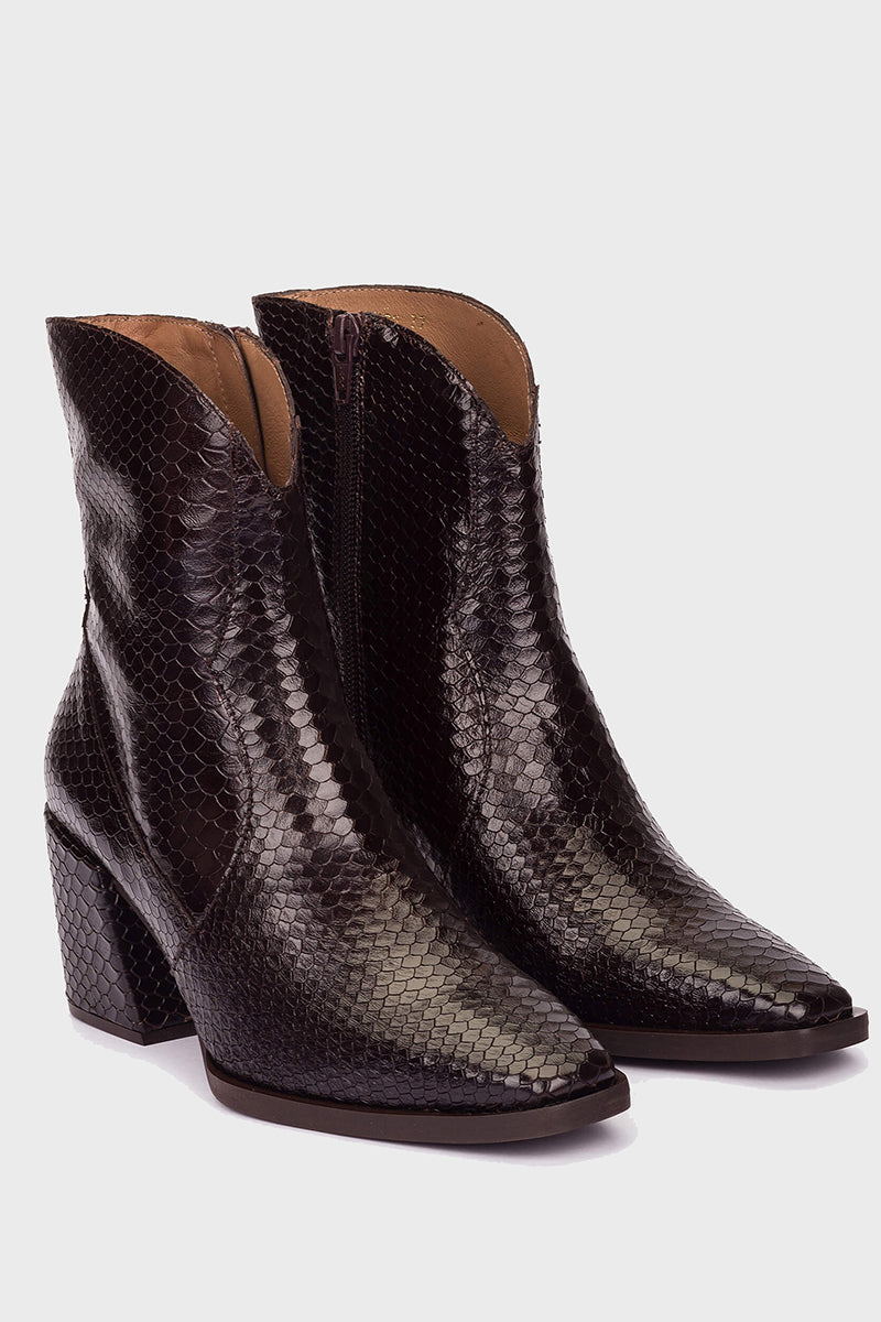Dolmen heeled boots