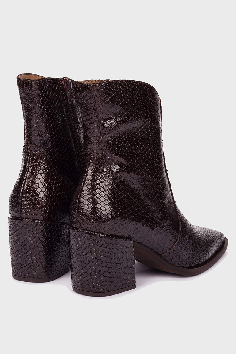 Dolmen heeled boots
