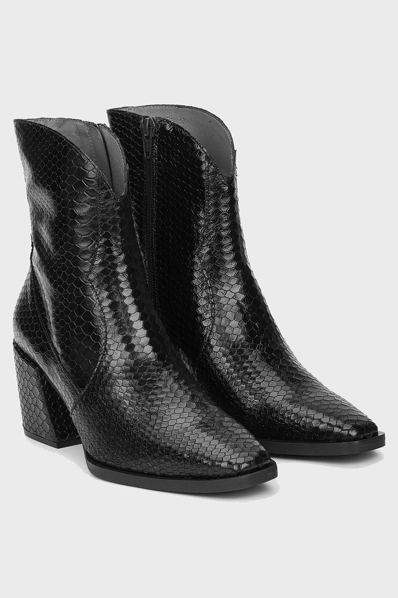 Dolmen heeled boots