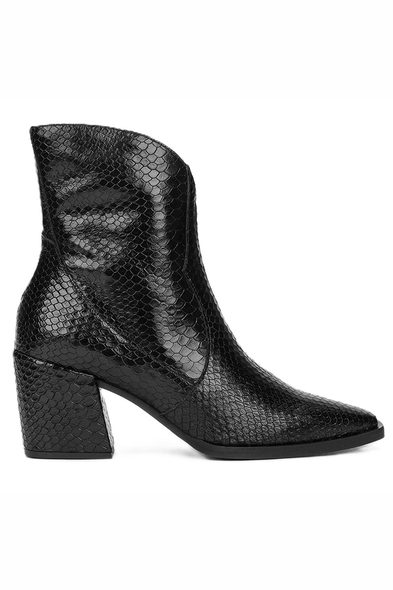 Dolmen heeled boots