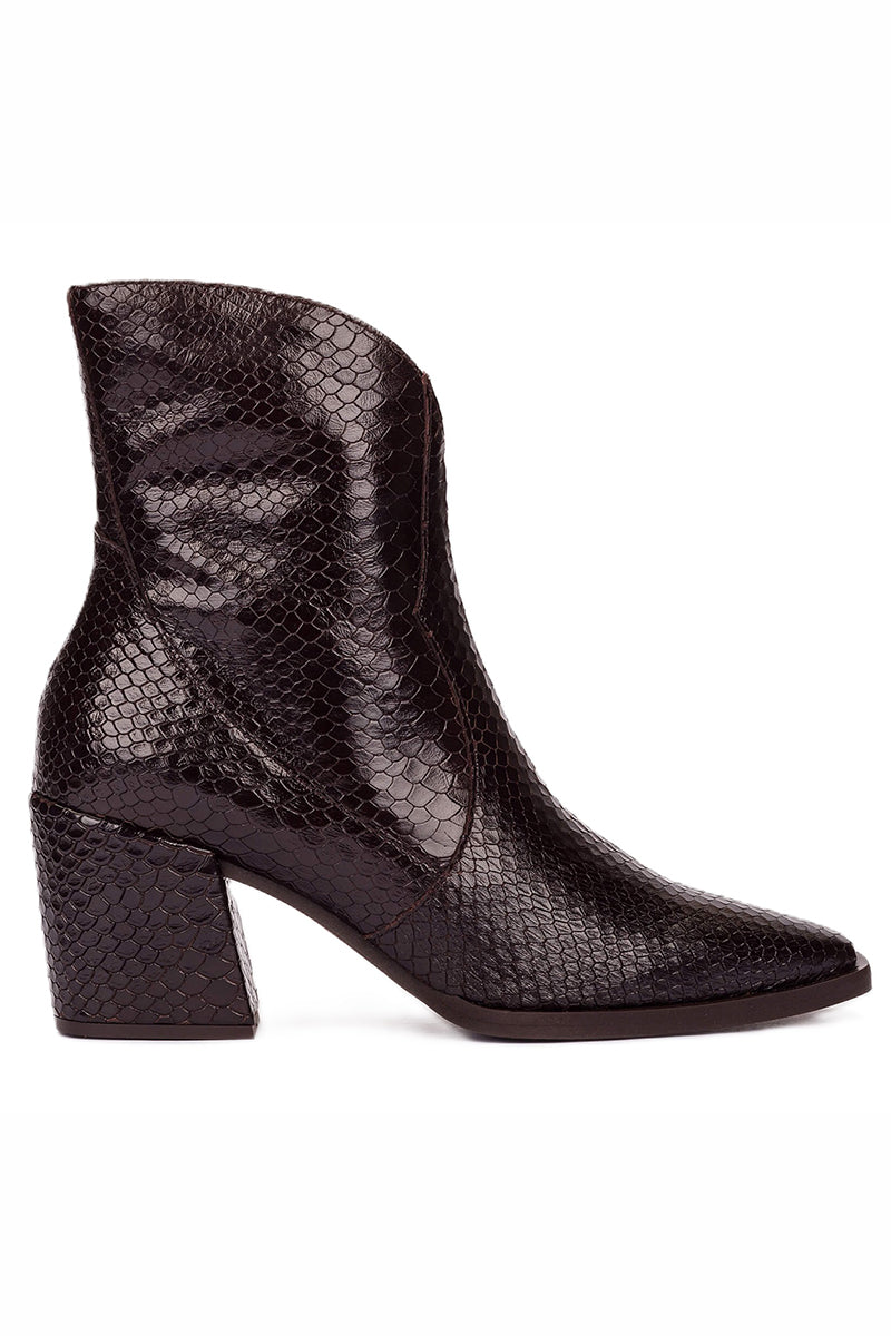Dolmen heeled boots