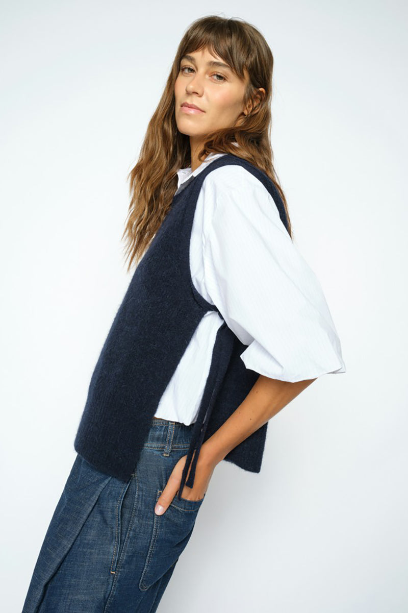 MMThora Tie Knit Vest