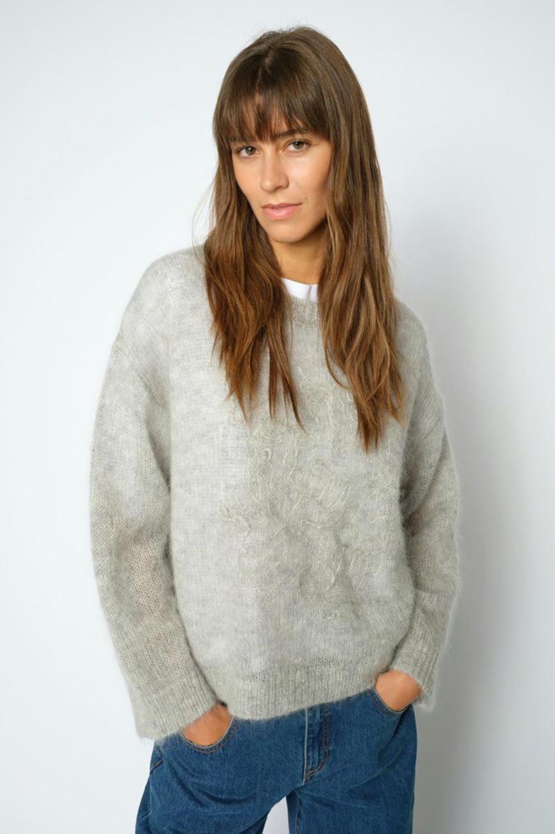 MMAroa Bernat Emb Knit