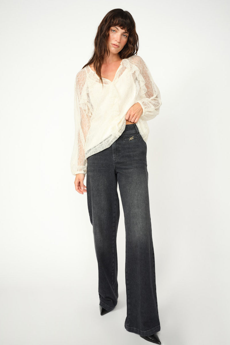 MMEika Lace Blouse
