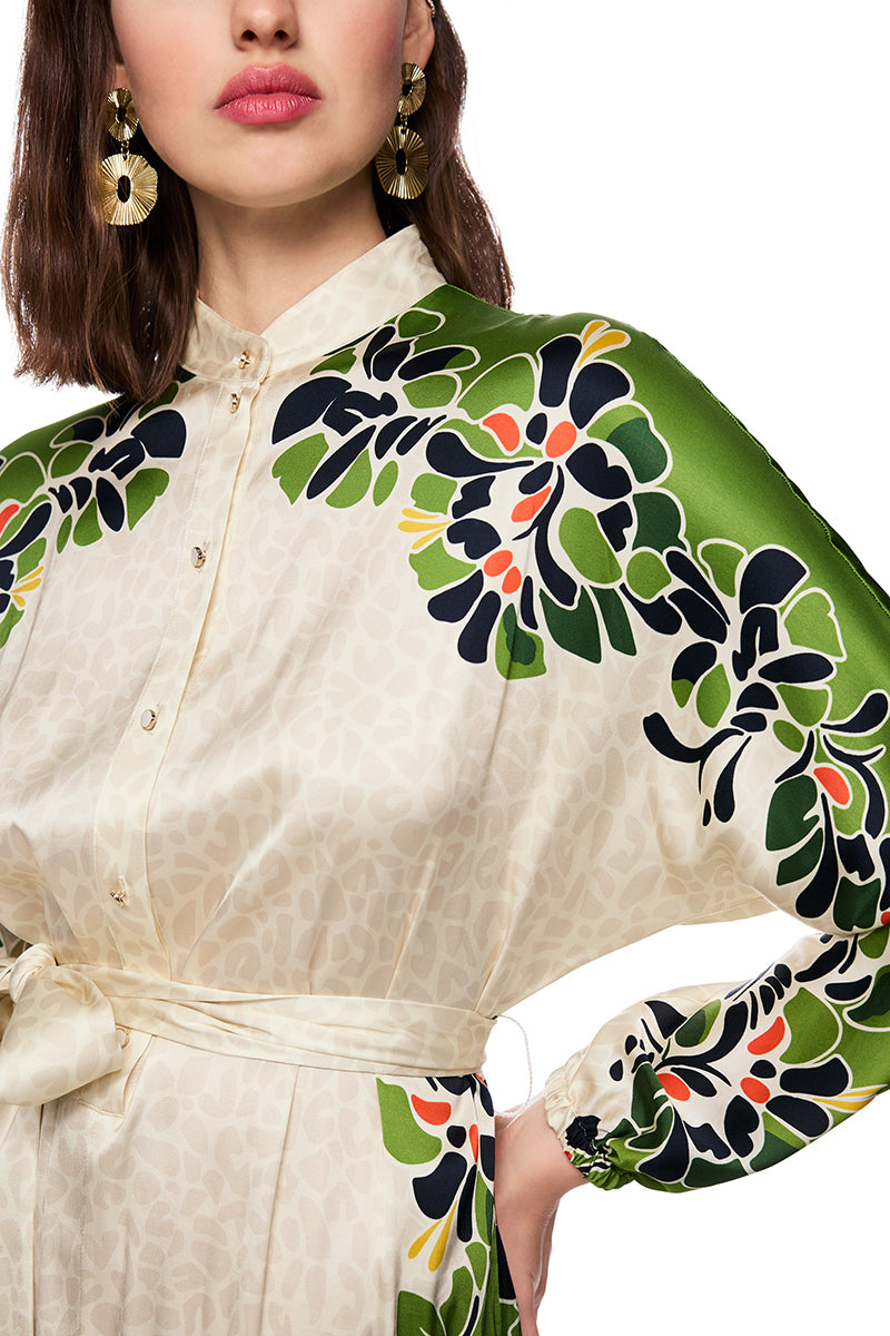 Maxi dress with stylized flowers