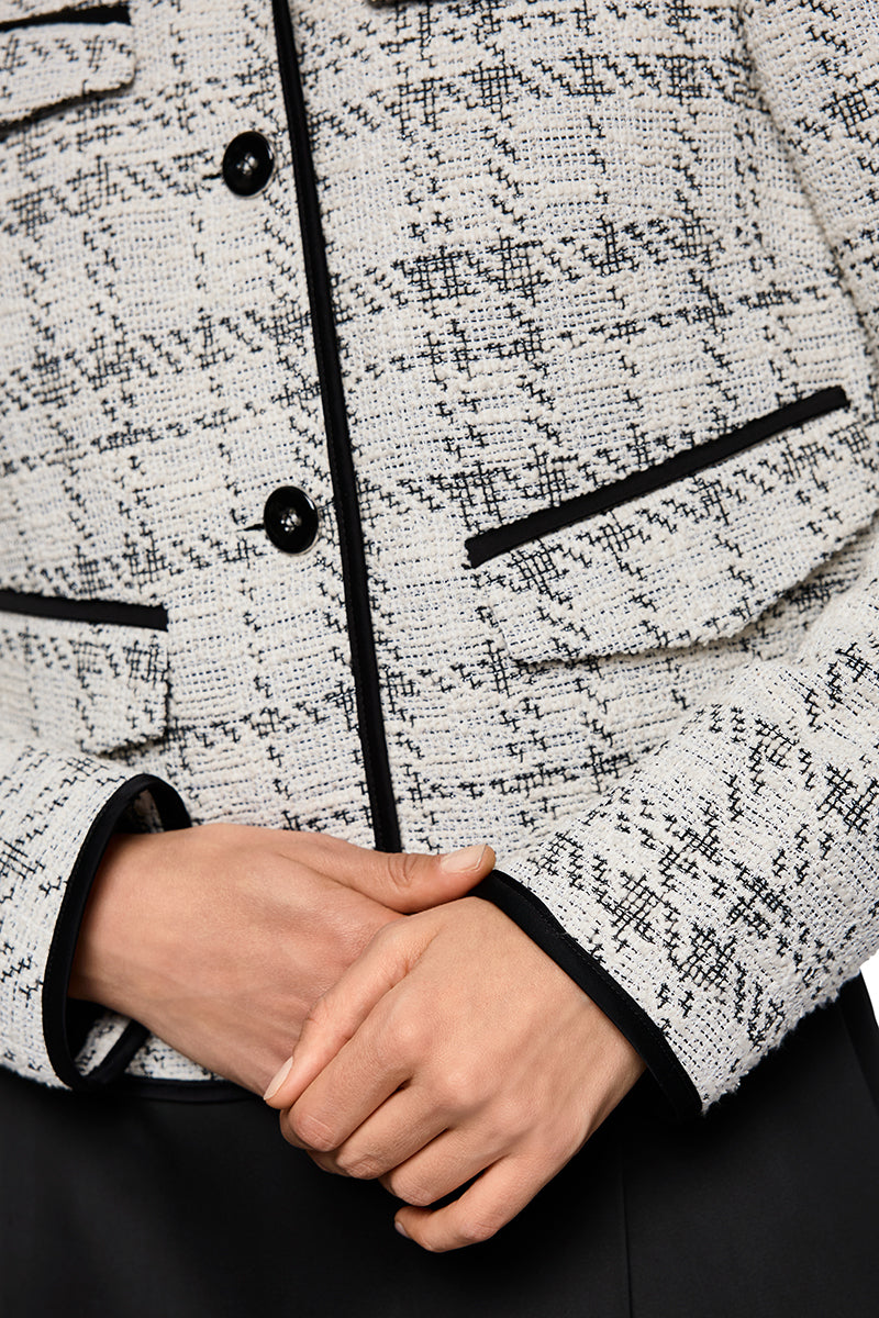 Fitted blazer in scuba jersey