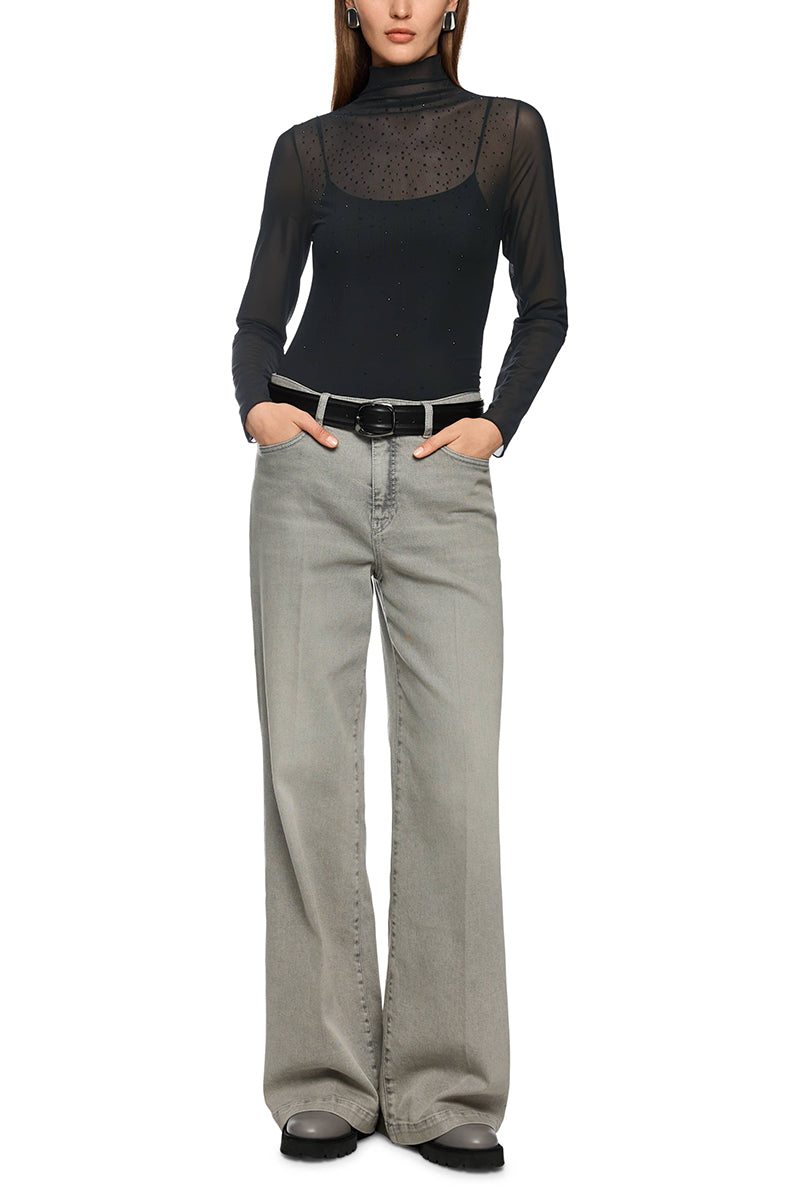 Long-sleeved mesh top with hotfix