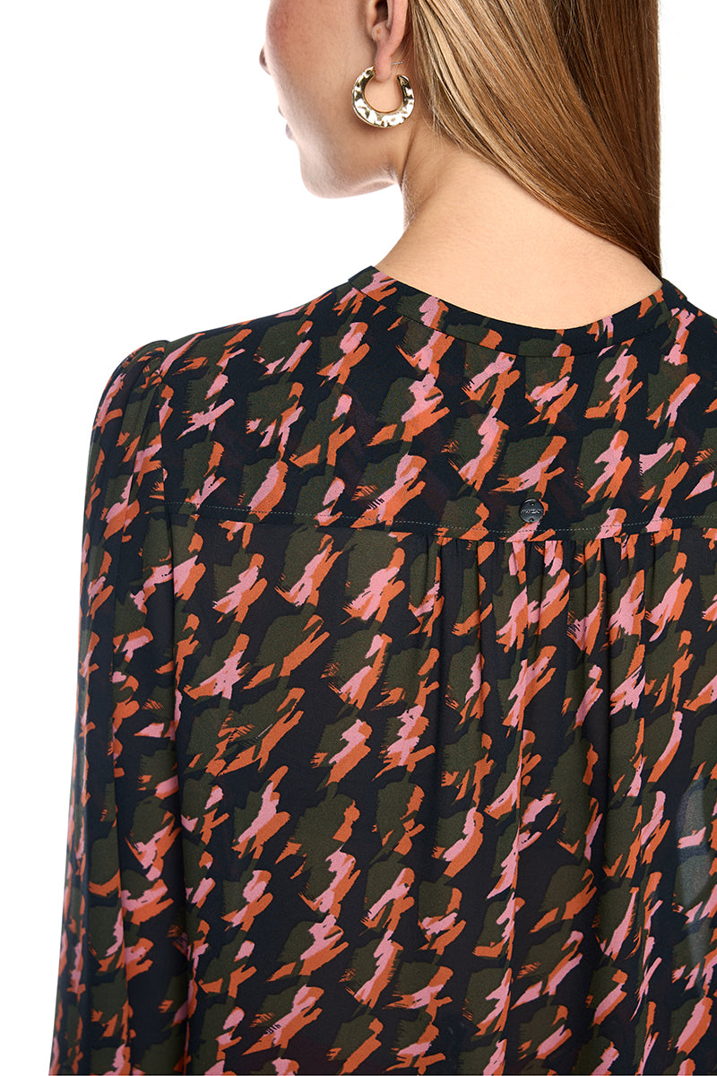 Abstract houndstooth blouse