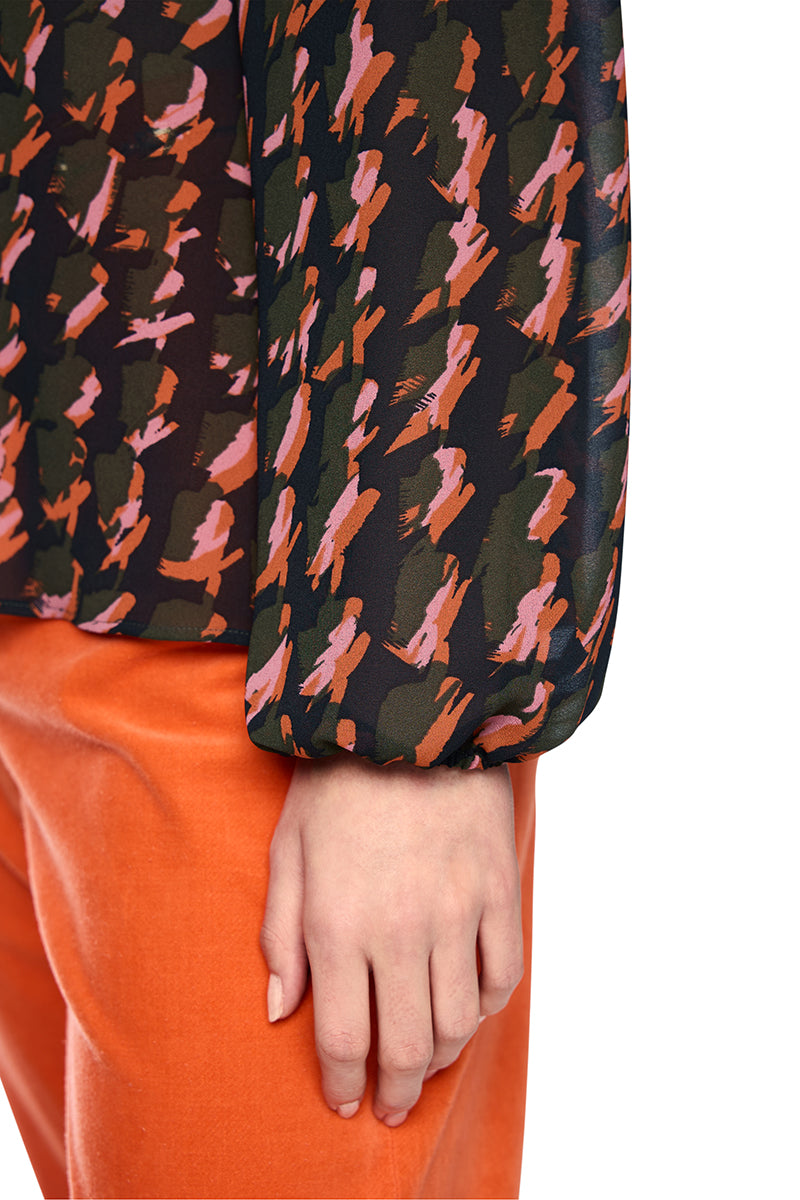 Abstract houndstooth blouse