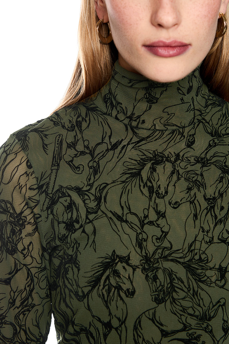 Shirt with velvet flocking