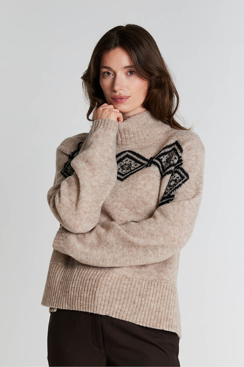 Anomi knit sweater