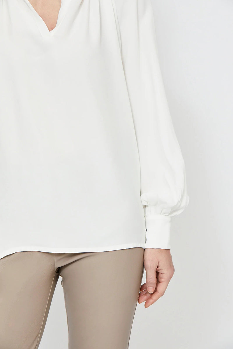 Blouse balloon sleeves