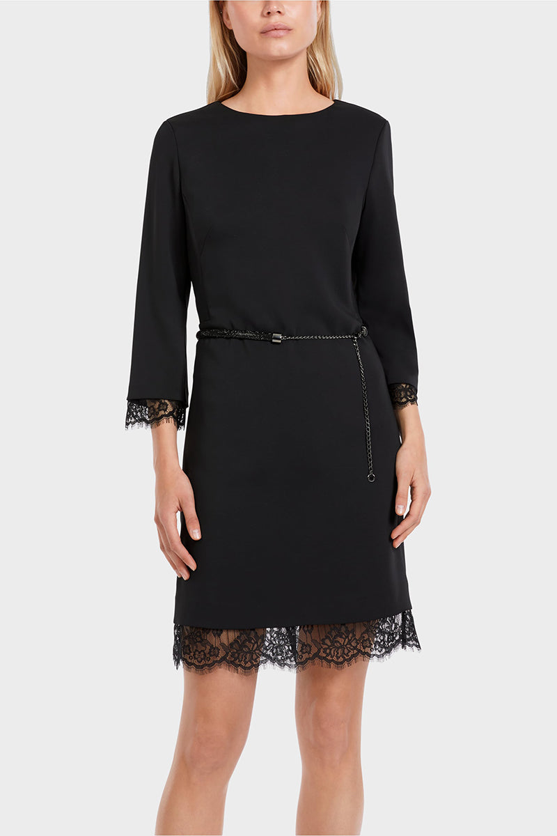 Short dress with delicate lace