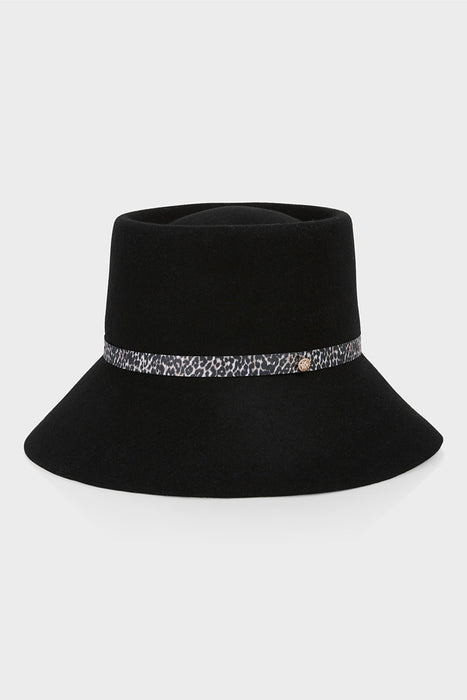 Elegant felt hat