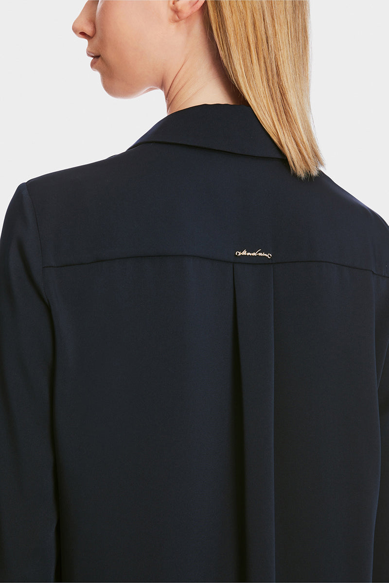 Shirt blouse with decorative buttons