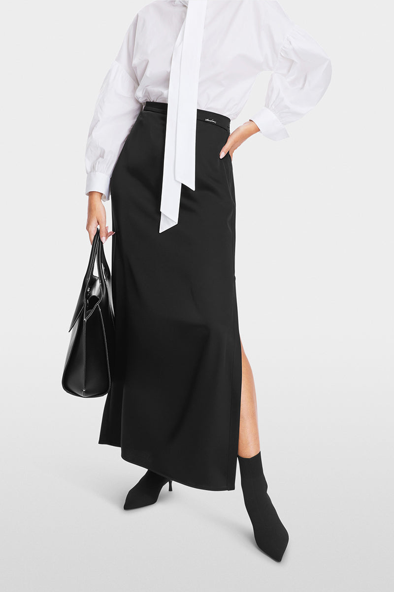 Pencil skirt with stretch