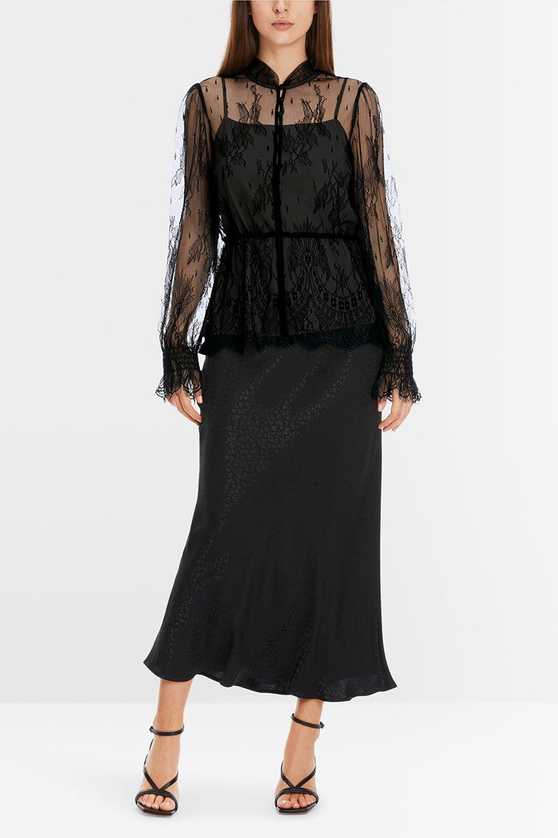Blouse made from voile lace