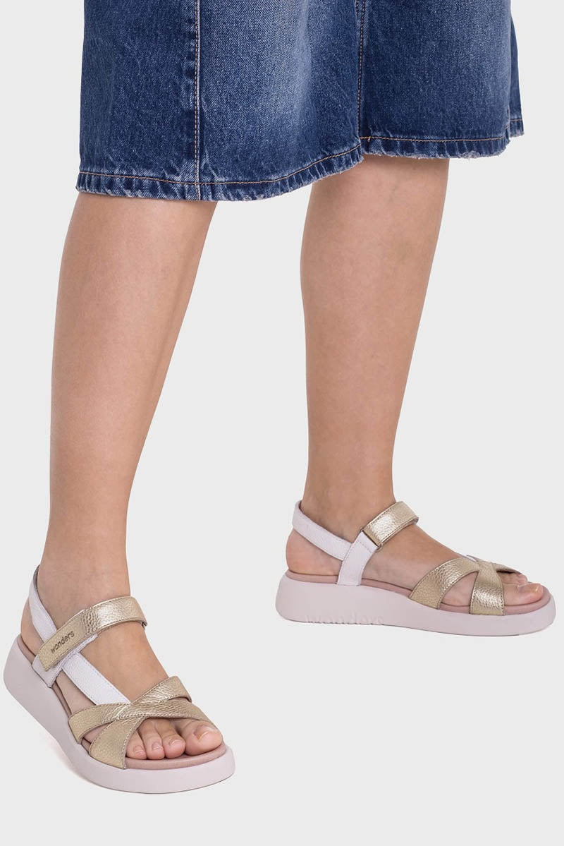 Mar 52 sandals