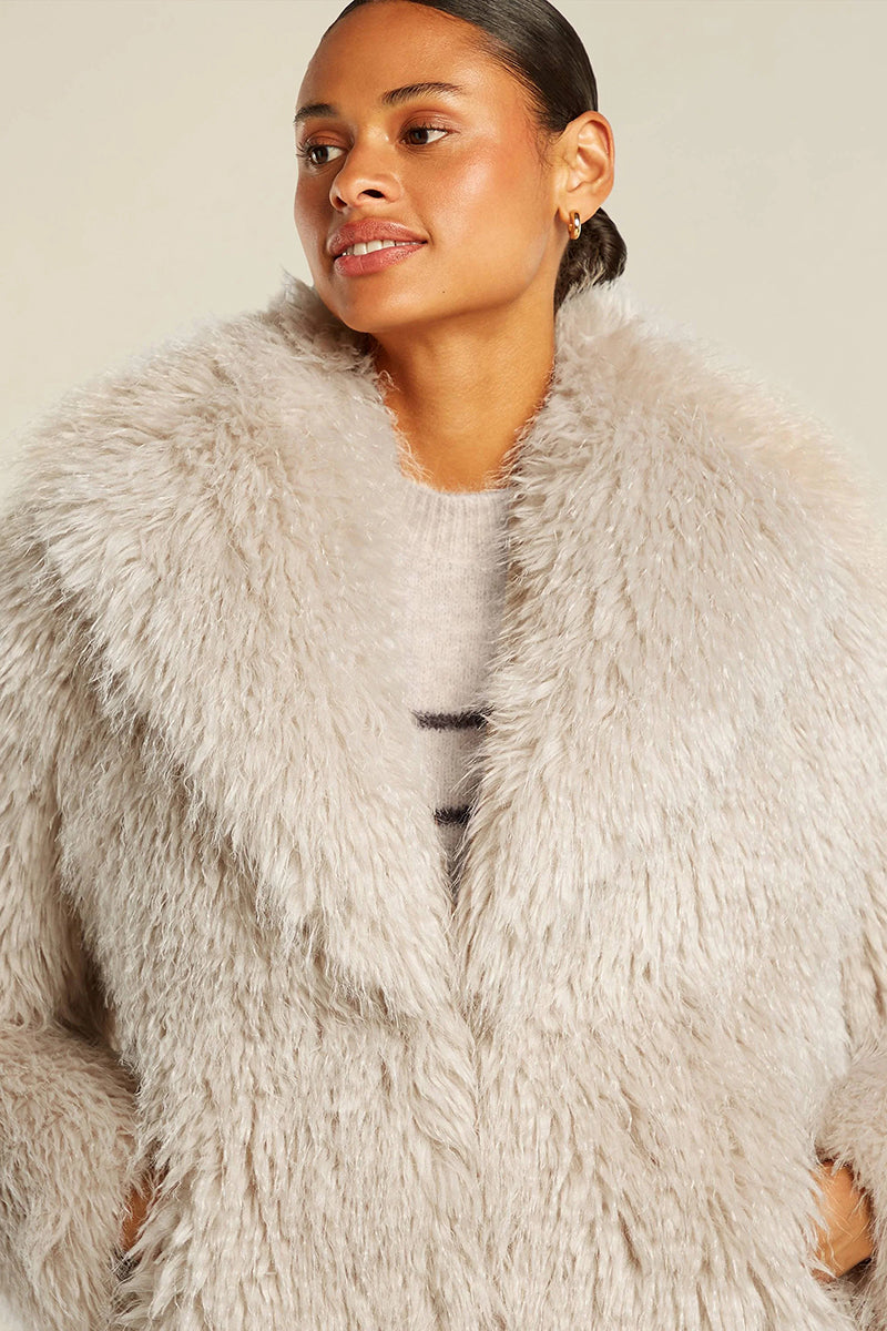 ESMERALDA short coat