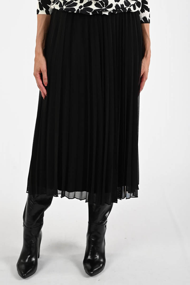 Pleated skirt