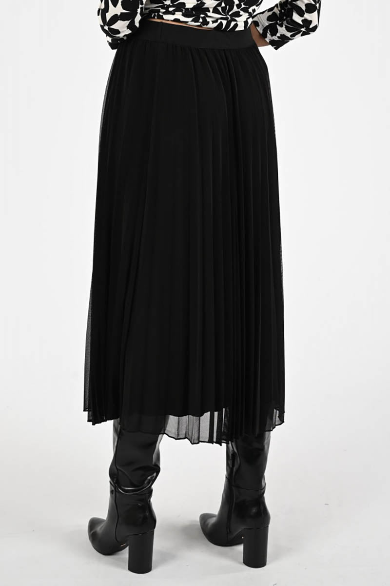 Pleated skirt