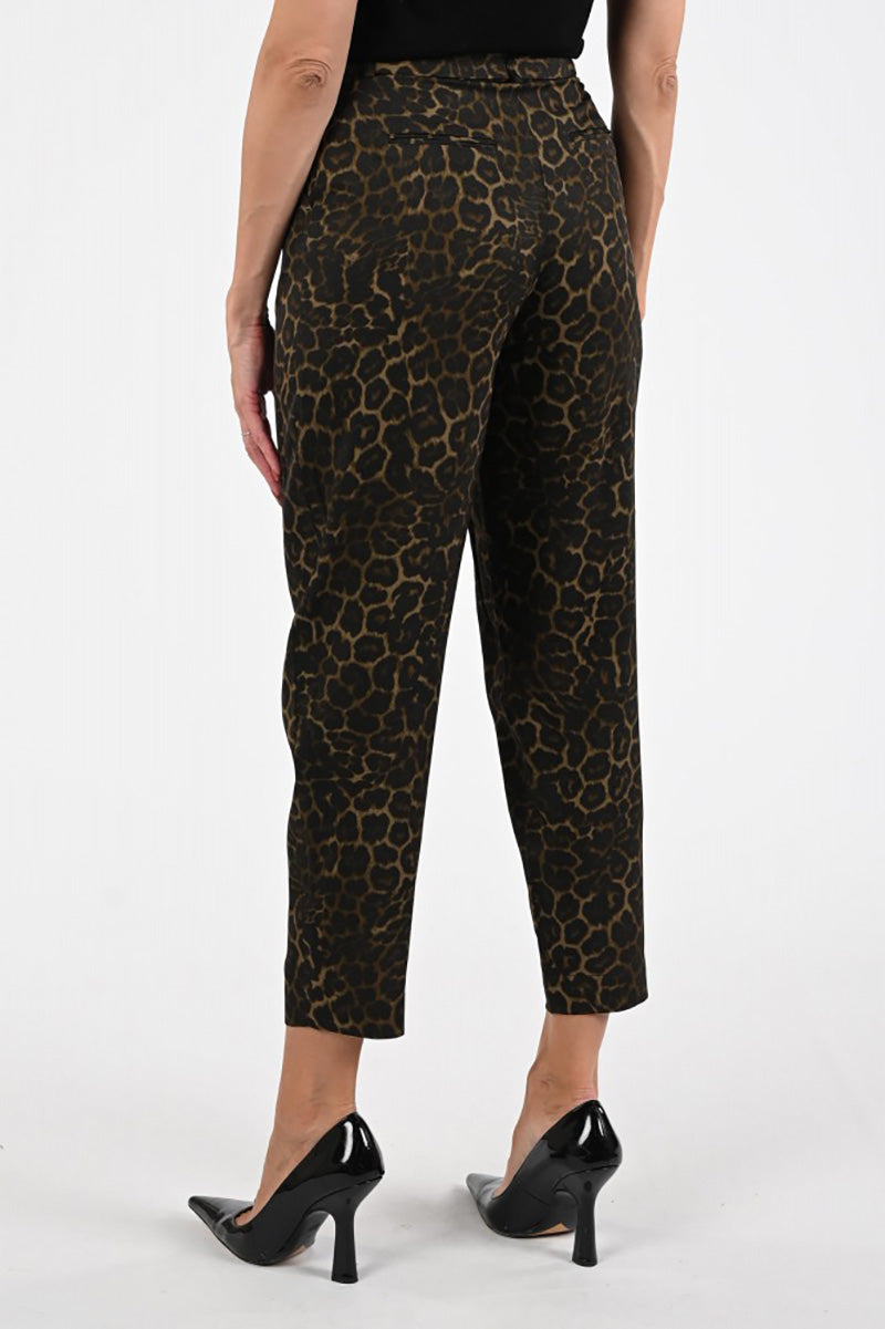 Trousers in viscose twill