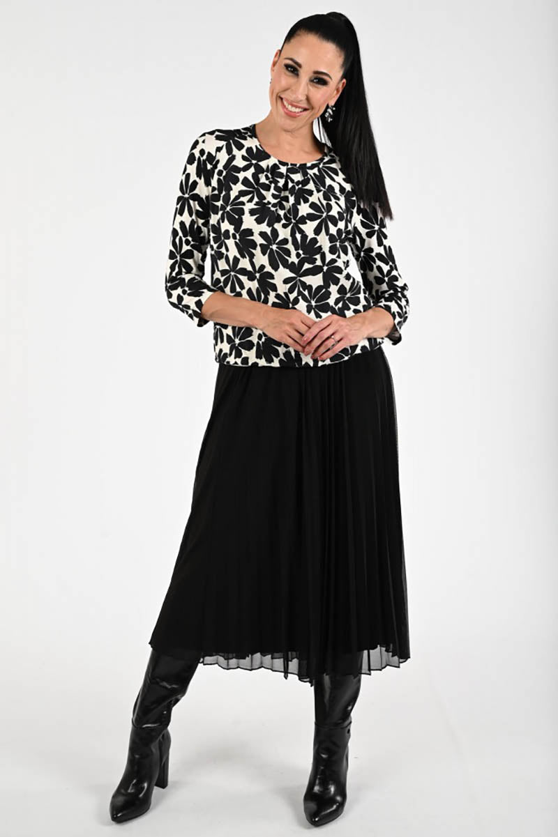 Pleated skirt