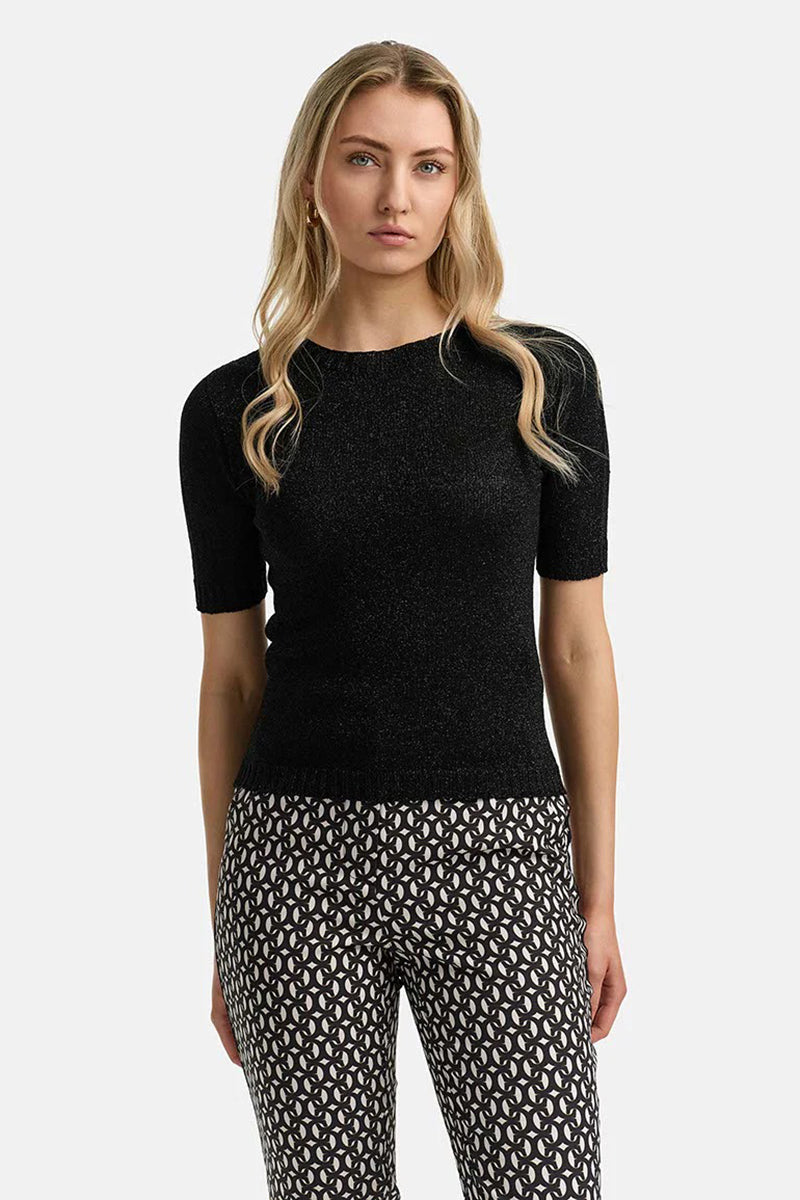 Pullover in glitter yarn