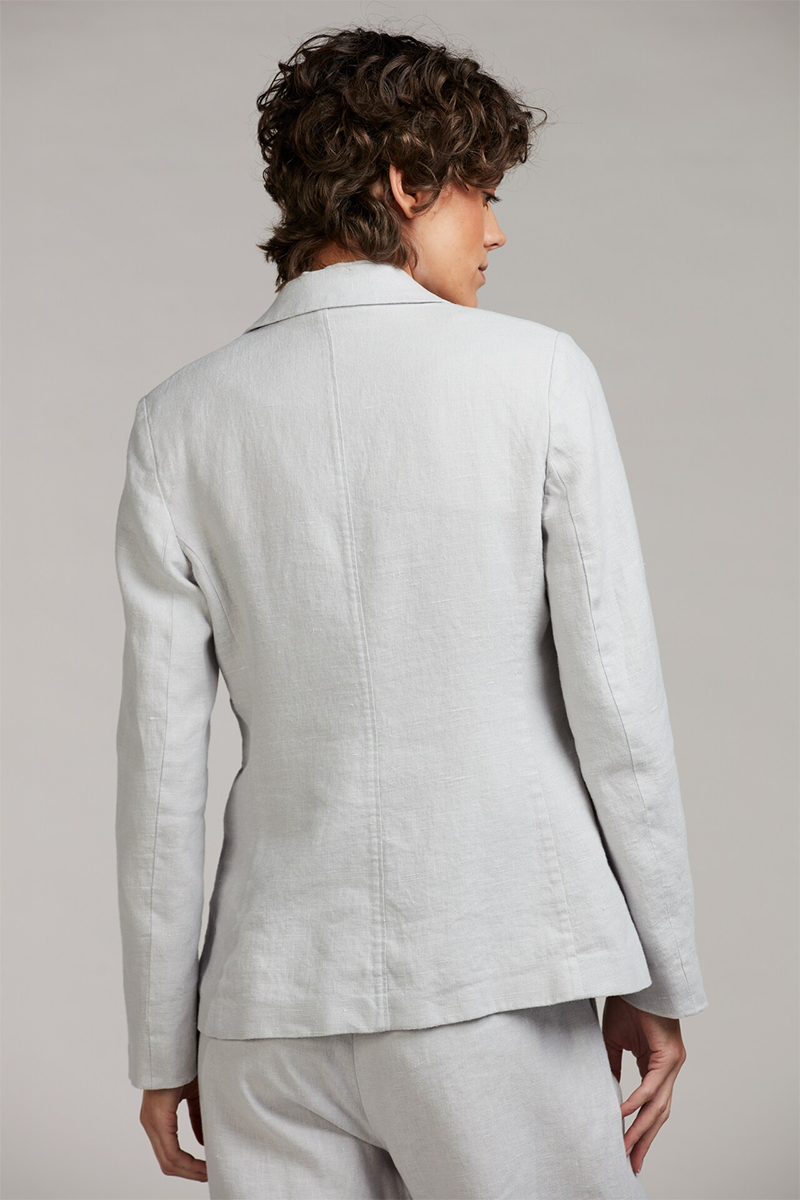 Linnea Blazer
