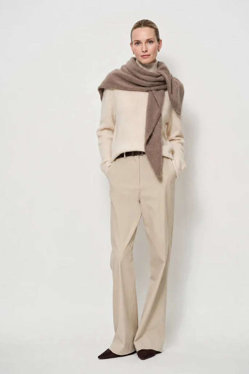 Triangle scarf
