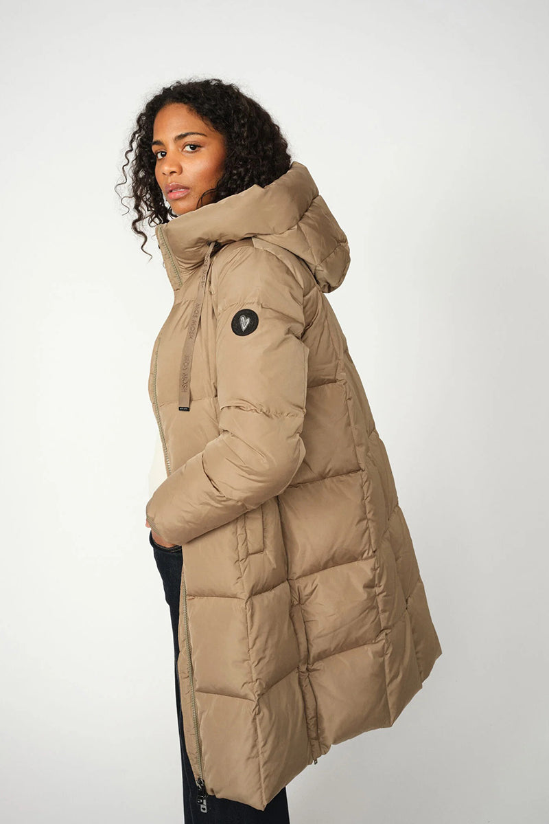 Nova Square Down Coat
