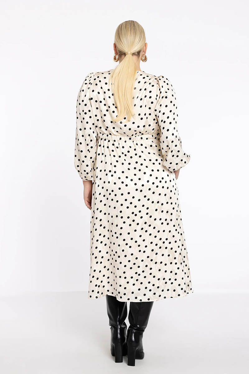 Dress Dotty