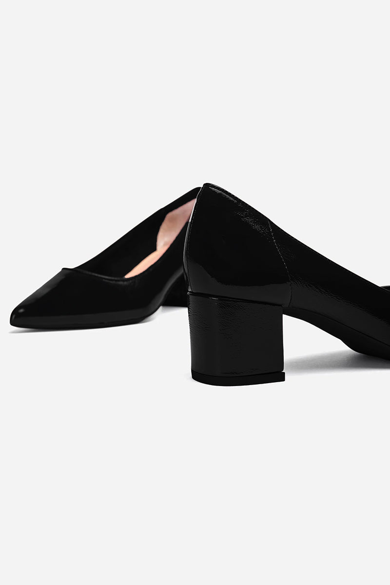 Jovera pointed toe pump